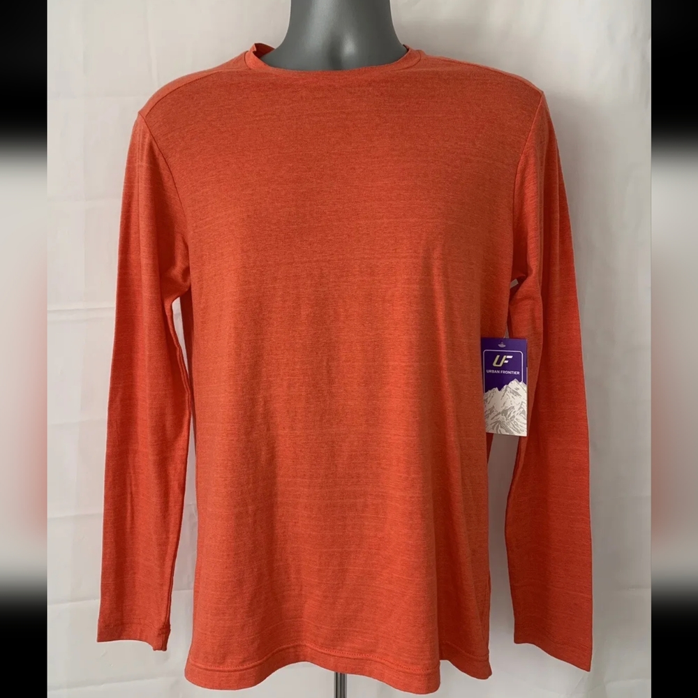 Urban Frontier Fast Dry Red Orange Long Sleeve T Shirt Mens Size Small NWT.